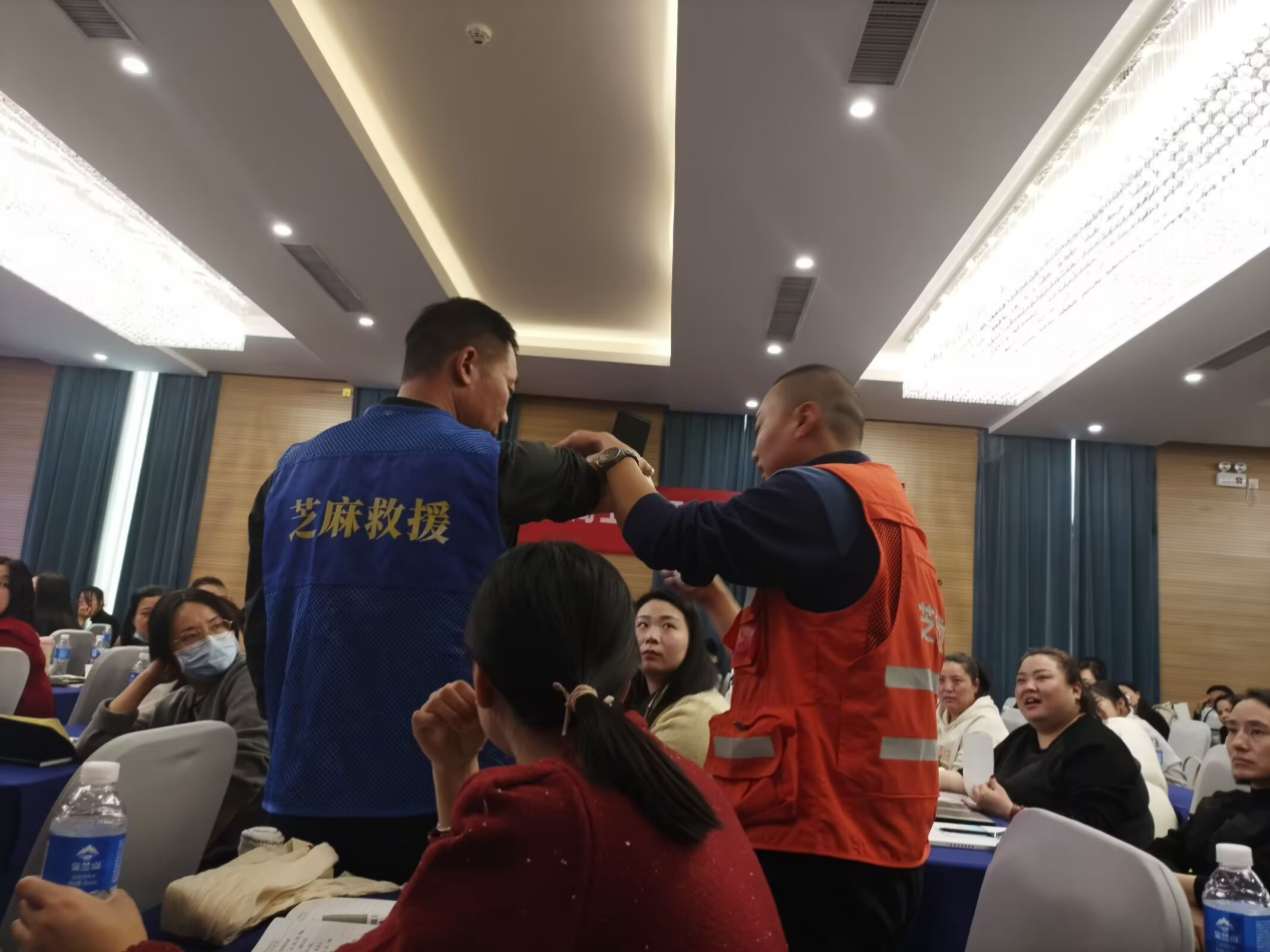 強化培訓練內(nèi)功,提升技能增活力 強化培訓練內(nèi)功,提升技能增活力